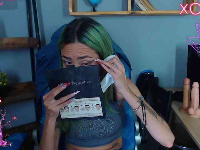 ErikaStevens webcam