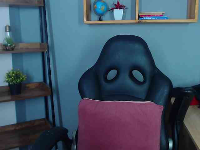 ErikaStevens webcam