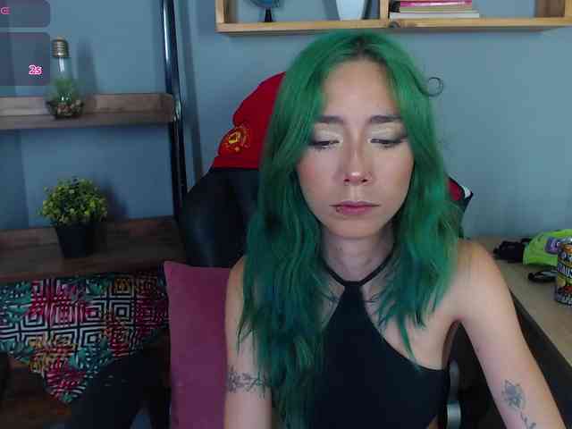 ErikaStevens webcam