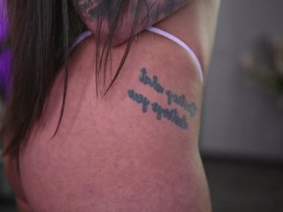 RaquelleVon Porn Show