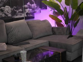 RaquelleVon Porn Show