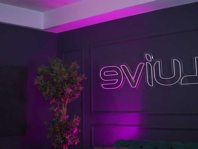  RaquelleVon chat room