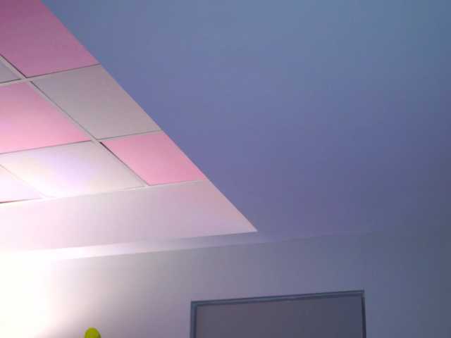 RaquelleVon's BongaCams show and profile