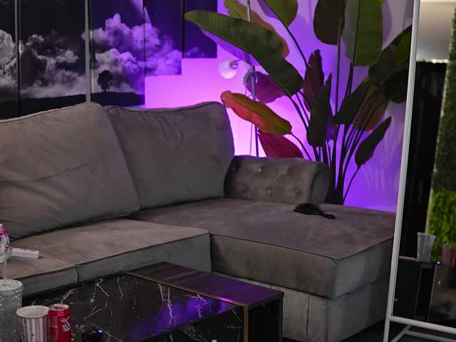 go to chat with RaquelleVon