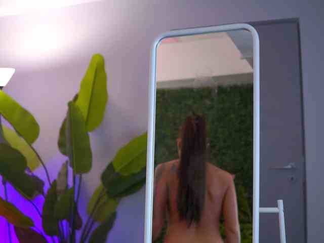 RaquelleVon RaquelleVon