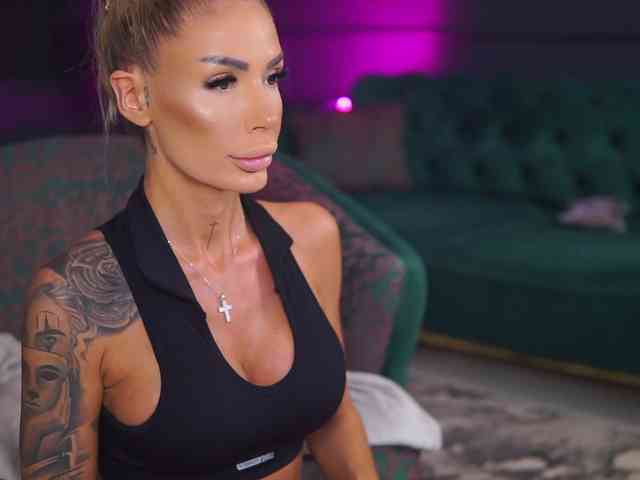 RaquelleVon webcam