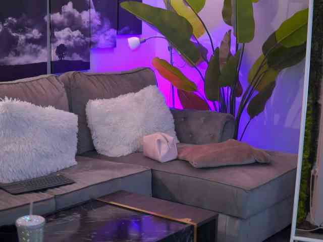 RaquelleVon Live Webcam on BongaCams