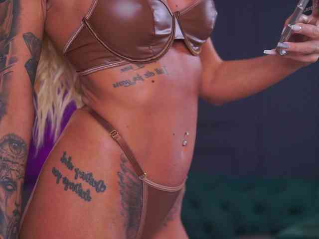 adult live sex webcam RaquelleVon
