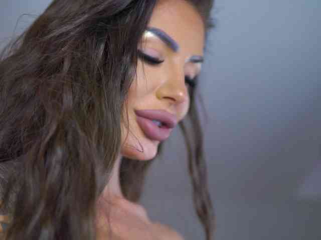 RaquelleVon RaquelleVon