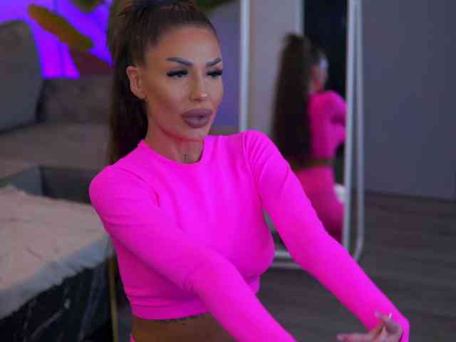 RaquelleVon RaquelleVon