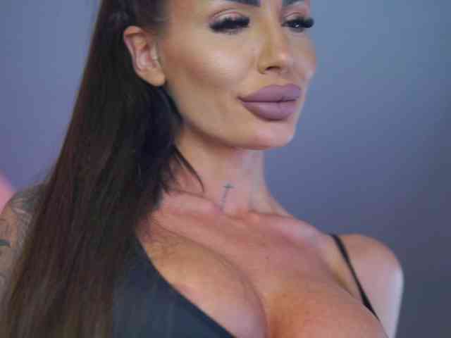 RaquelleVon RaquelleVon