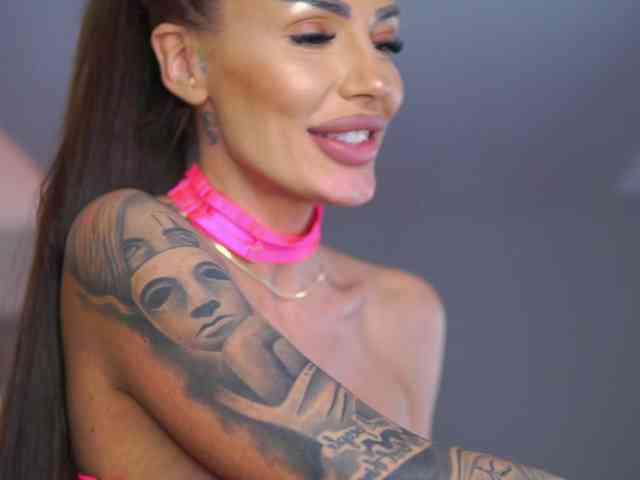 RaquelleVon RaquelleVon