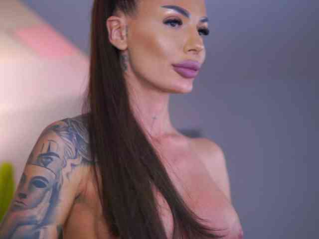 RaquelleVon RaquelleVon