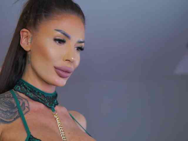 RaquelleVon RaquelleVon