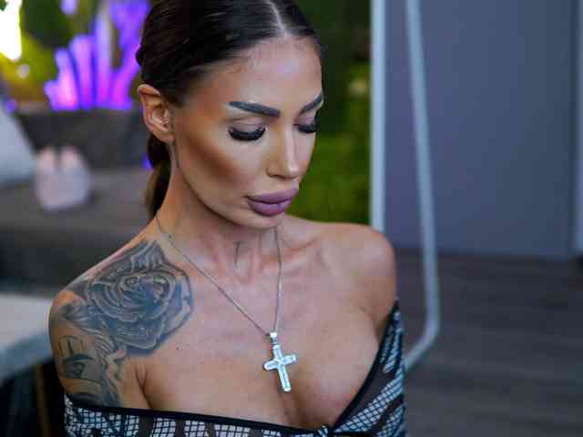 adult sex cam RaquelleVon