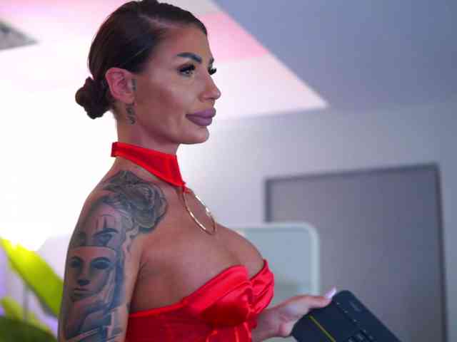 RaquelleVon RaquelleVon