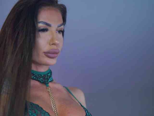 RaquelleVon RaquelleVon