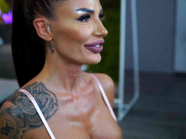 RaquelleVon