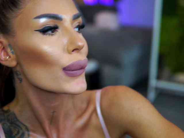 RaquelleVon Live Webcam on BongaCams