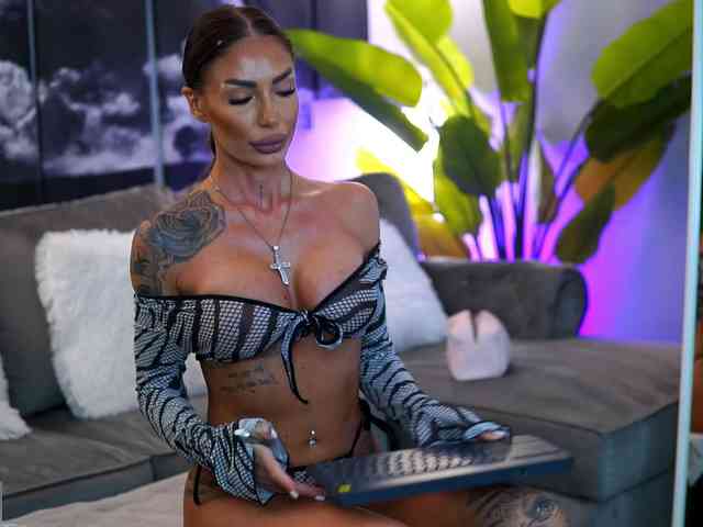 RaquelleVon