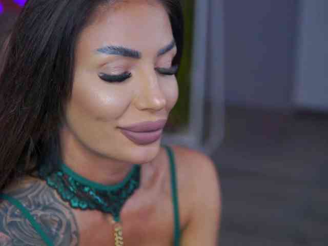 RaquelleVon RaquelleVon