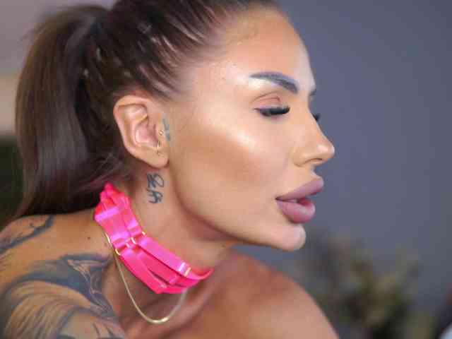 RaquelleVon RaquelleVon