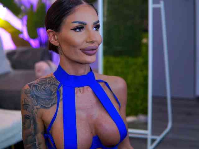 RaquelleVon RaquelleVon