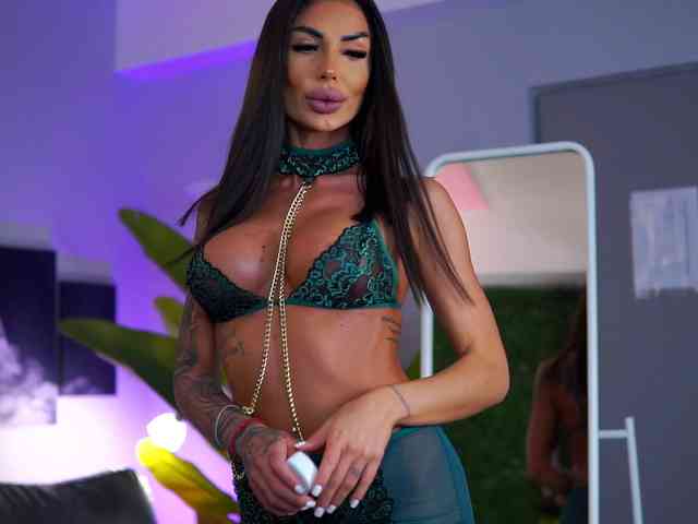RaquelleVon