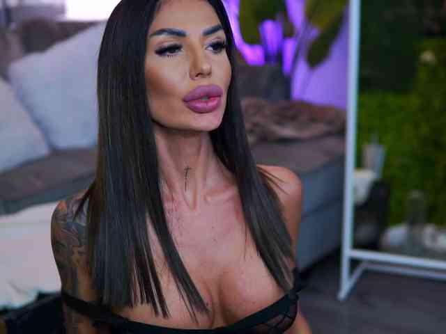 RaquelleVon webcam