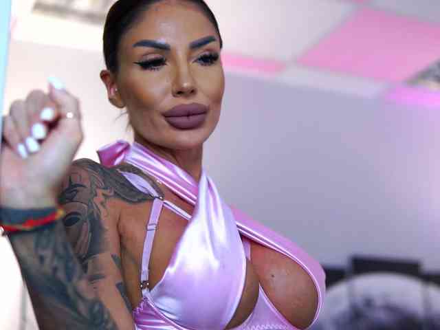 RaquelleVon RaquelleVon