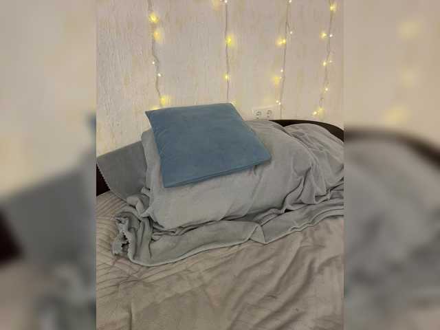 Ylia2111-1 Live Webcam on BongaCams