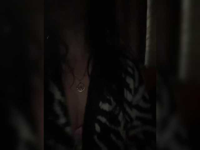 Ylia2111-1's BongaCams show and profile