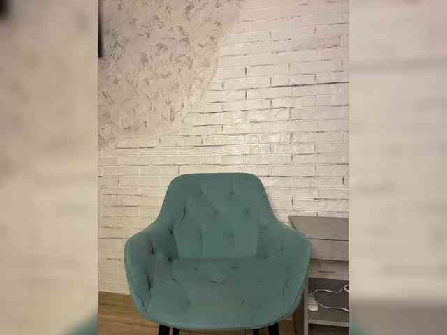 Ylia21112 webcam