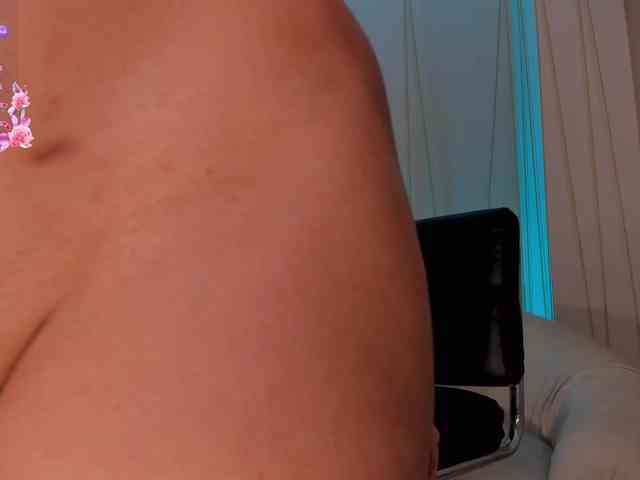 NicoleSanz webcam