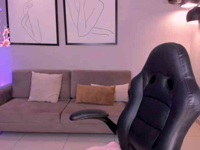 NicoleSanz webcam