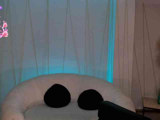 NicoleSanz webcam