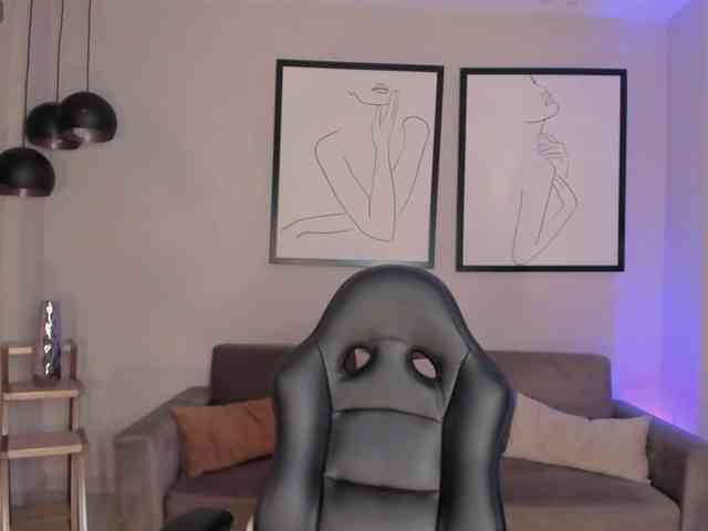 NicoleSanz webcam