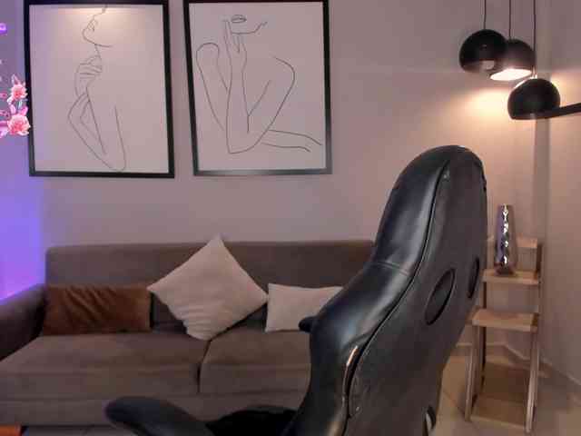 NicoleSanz webcam