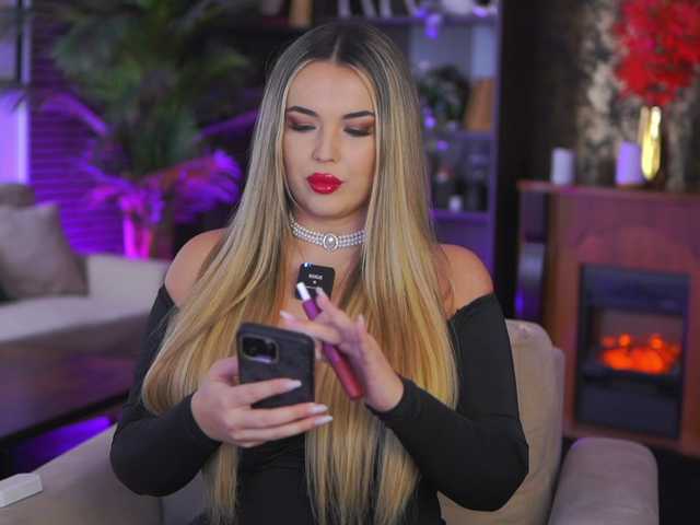 EvaSunderland's BongaCams show and profile