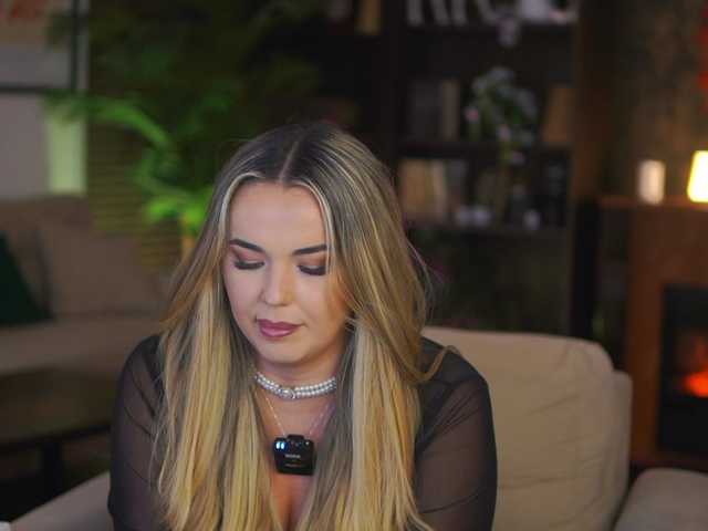 EvaSunderland's BongaCams show and profile