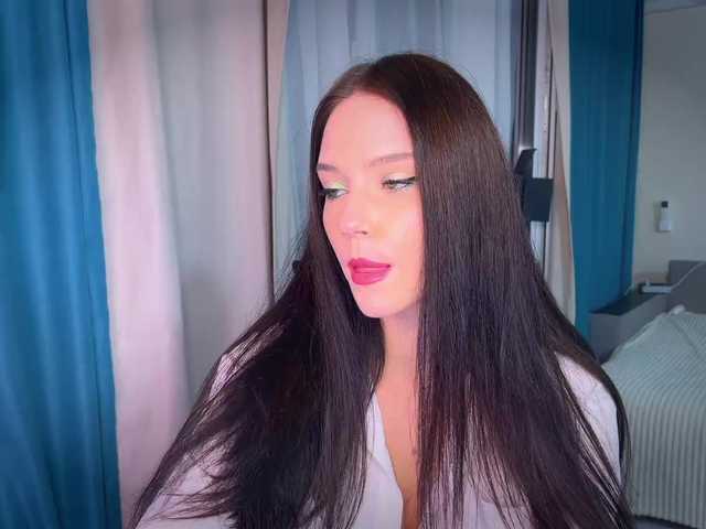 Discover BongaCams's SweetLolllli SweetLolllli from BongaCams