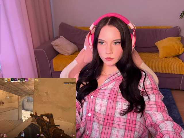 SweetLolllli's BongaCams show and profile