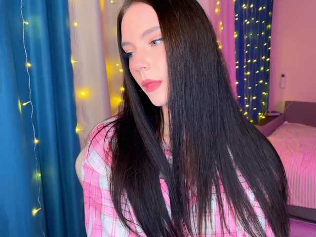 SweetLolllli's BongaCams show and profile