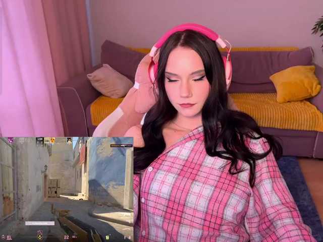 SweetLolllli's BongaCams show and profile