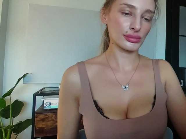 MarilynShow's BongaCams show and profile