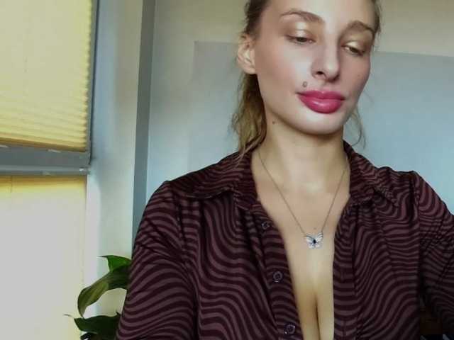 MarilynShow's BongaCams show and profile