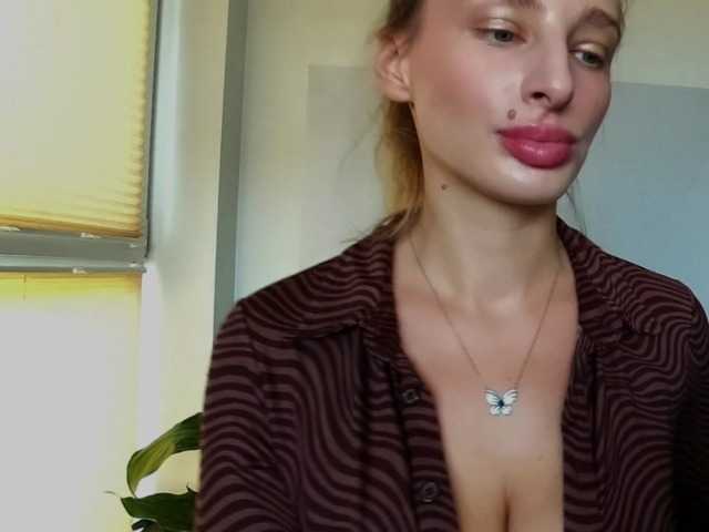 MarilynShow's BongaCams show and profile