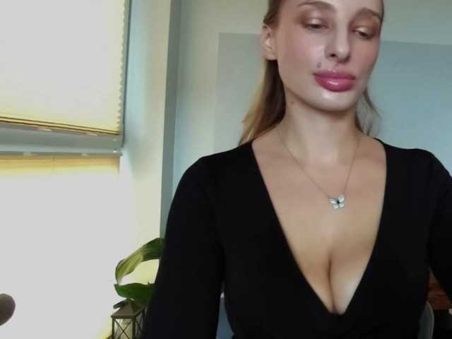 MarilynShow's BongaCams show and profile