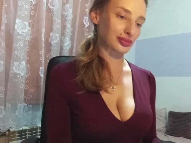 MarilynShow's BongaCams show and profile