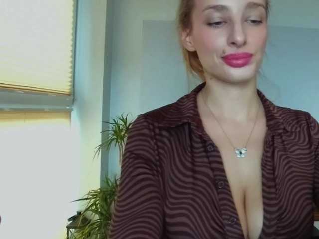 MarilynShow's BongaCams show and profile